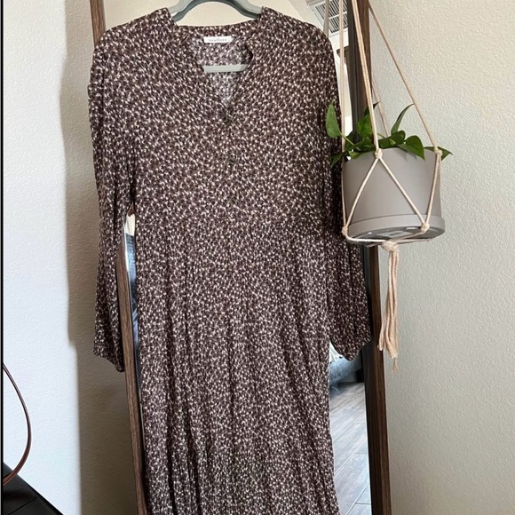 Neuflora Dresses & Skirts - Neuflora Dress